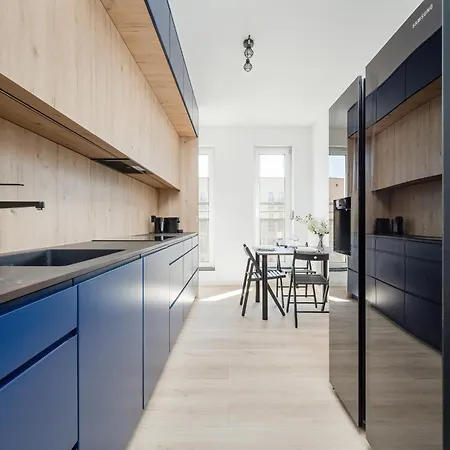 New Sunny 2 Bedroom With Parking And Air Conditioning By Renters 아파트 브로츠와프